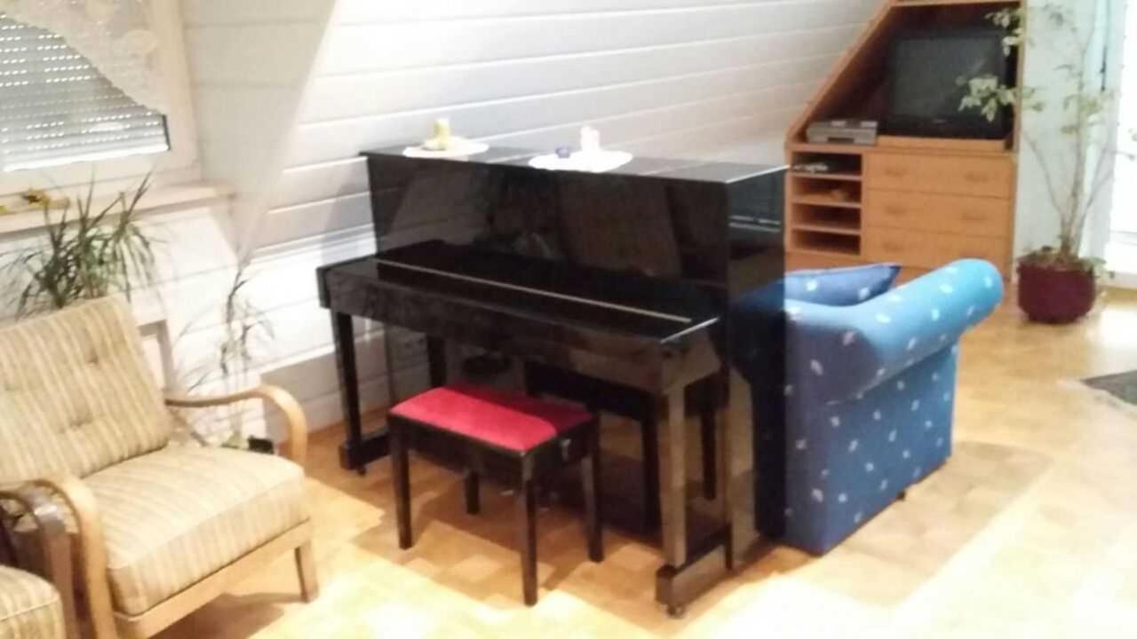 Galerie Ueber Den Gaerten Herbolzheim Exteriör bild